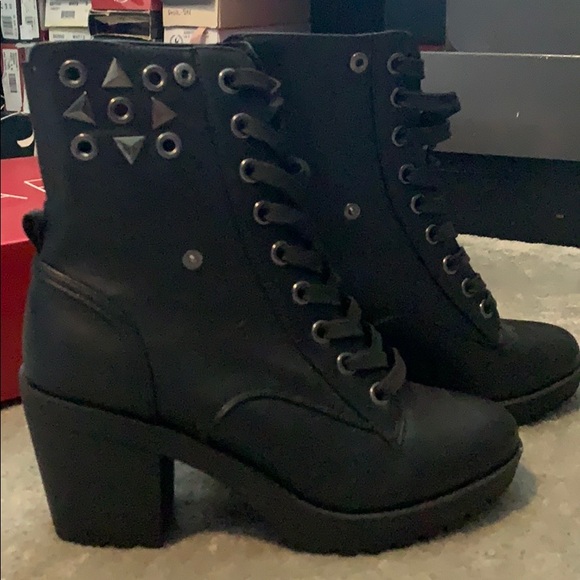 capezio combat boots